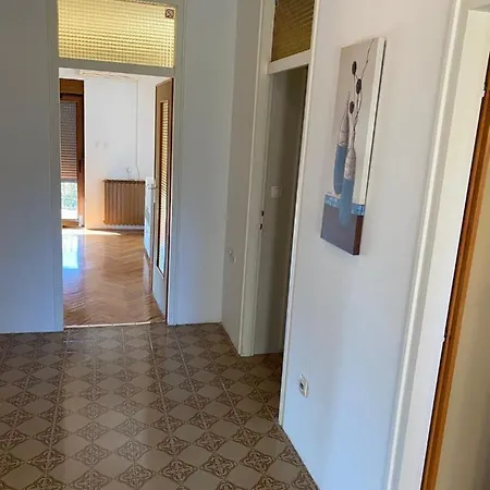 Gigi Apartman *